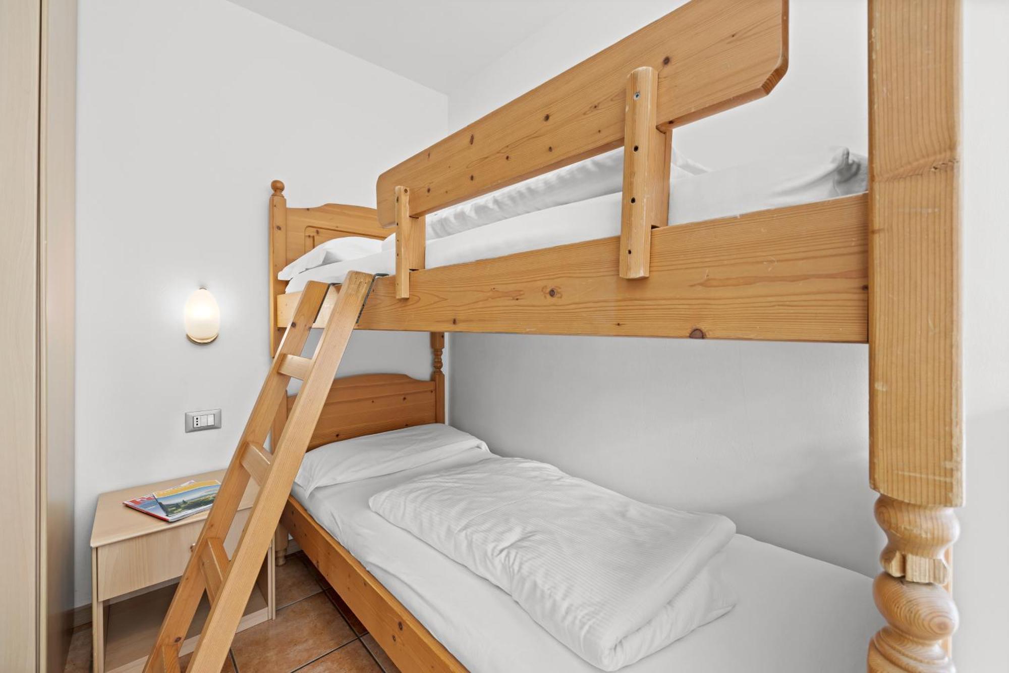 Residence Des Alpes Cavalese Zimmer foto
