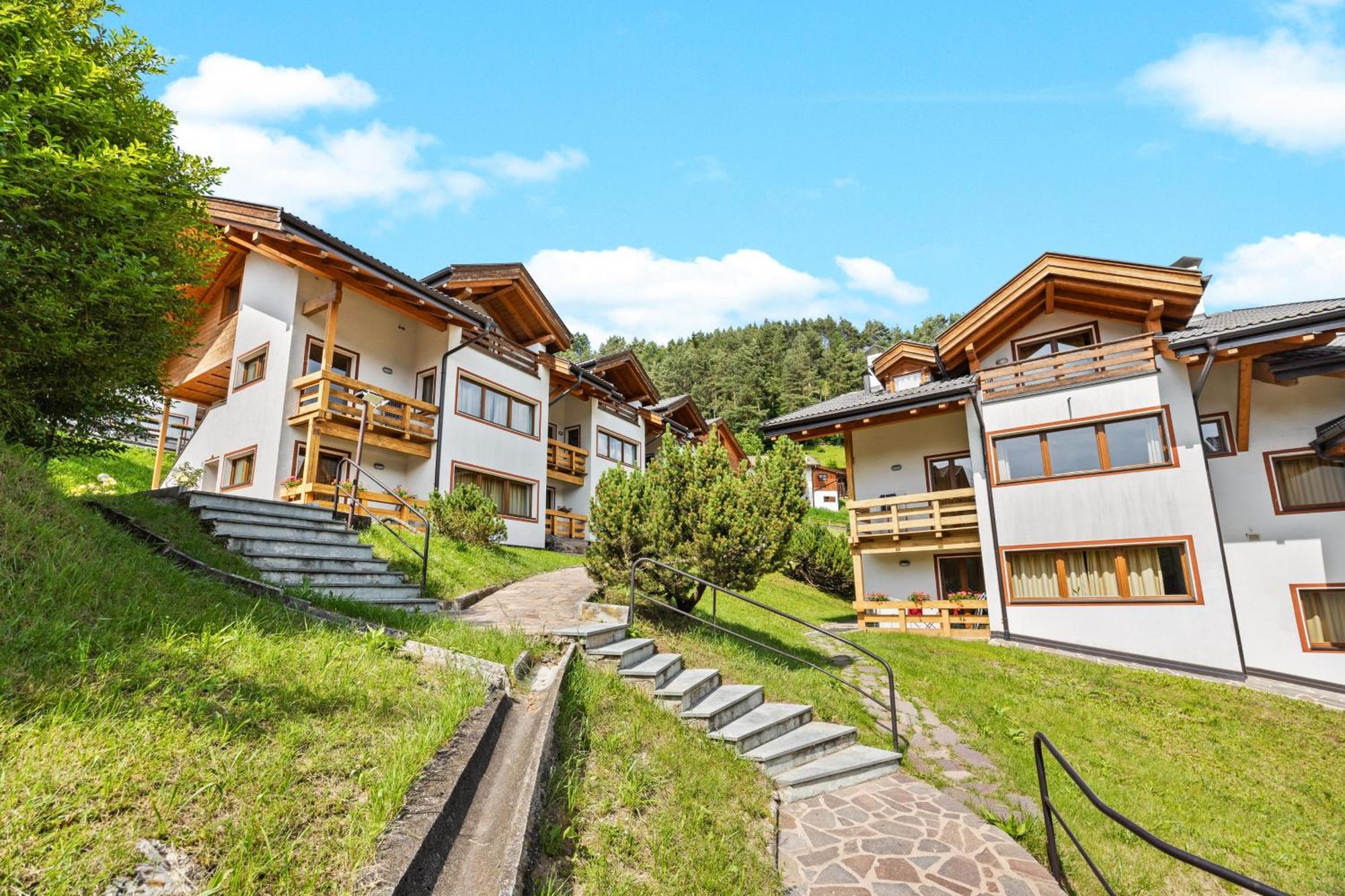 Residence Des Alpes Cavalese Exterior foto